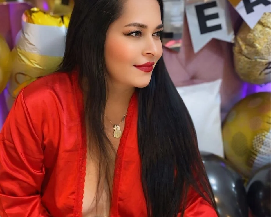 NicolTamara Chat XXX Ngoại tuyến