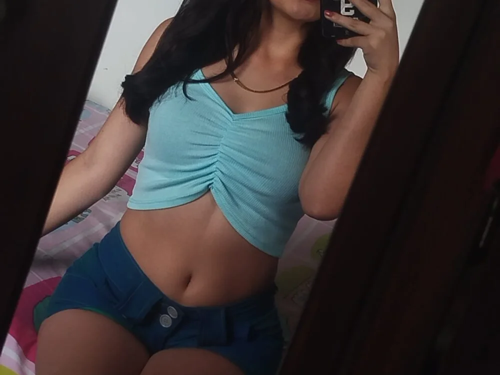 eimy_hot18's Offline XXX Chat