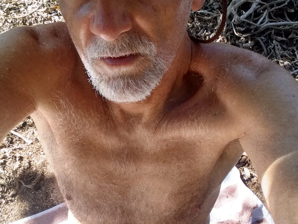 NatureGuy8: συνομιλία ΧΧΧ εκτός σύνδεσης