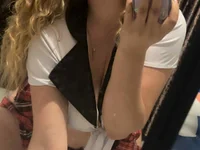 RyonaRyaa's webcam live show