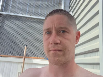 Benjben95 Male White Live Webcam Adult