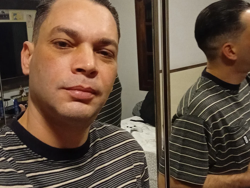 Roludo23cmPrk offline XXX-chat