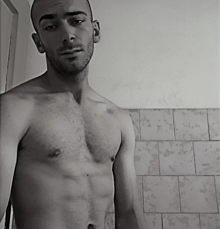 La_Vuk003's Offline XXX Chat