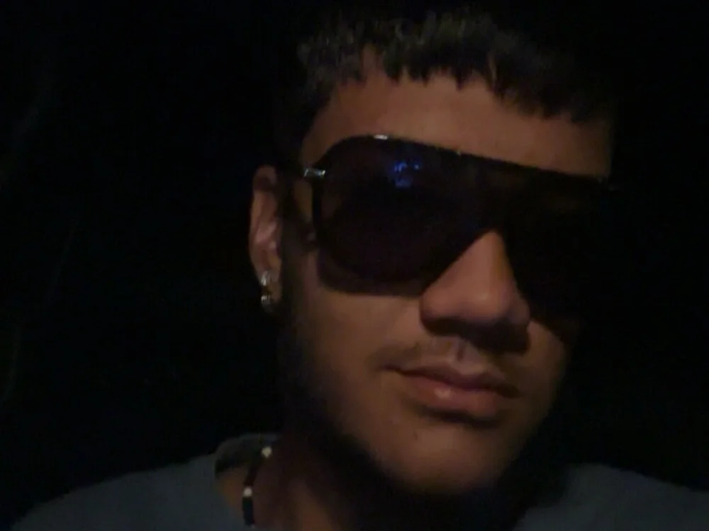 Tumoreno1930 অফলাইন XXX চ্যাট