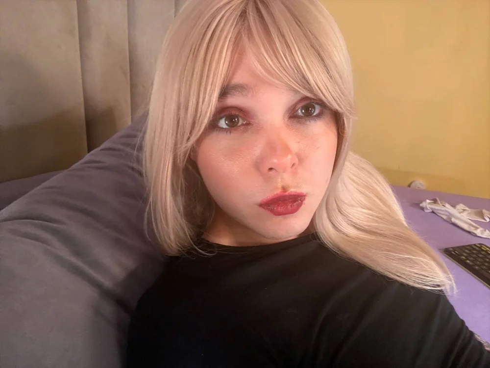 RoxyTaylon Offline XXX Chat