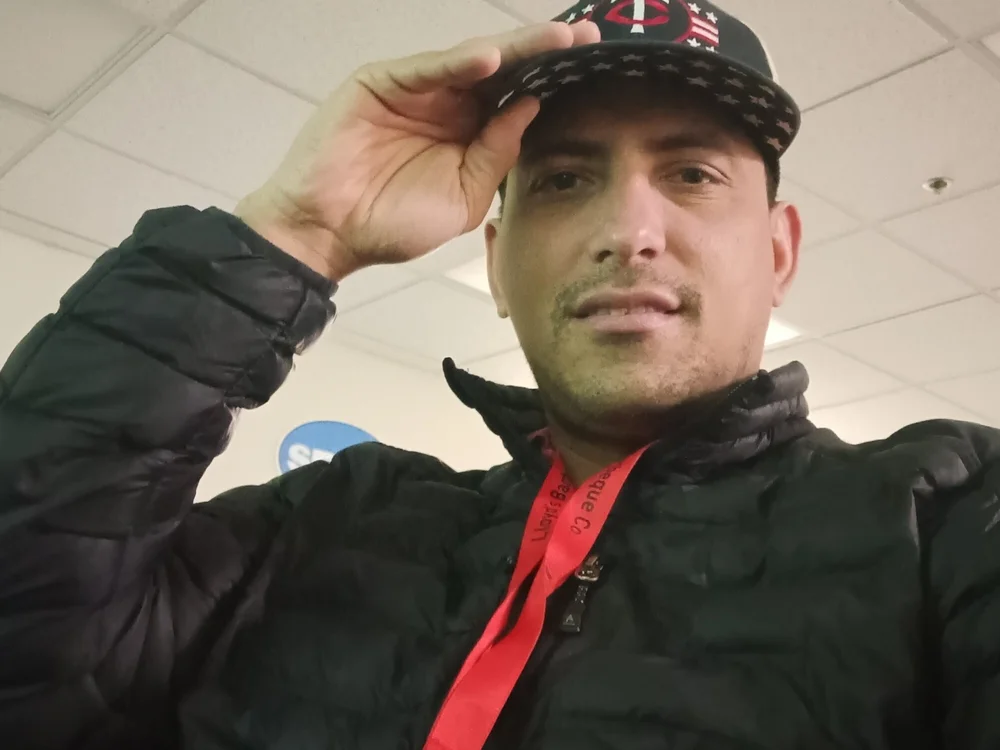 Despegando1988's Offline Chat Room