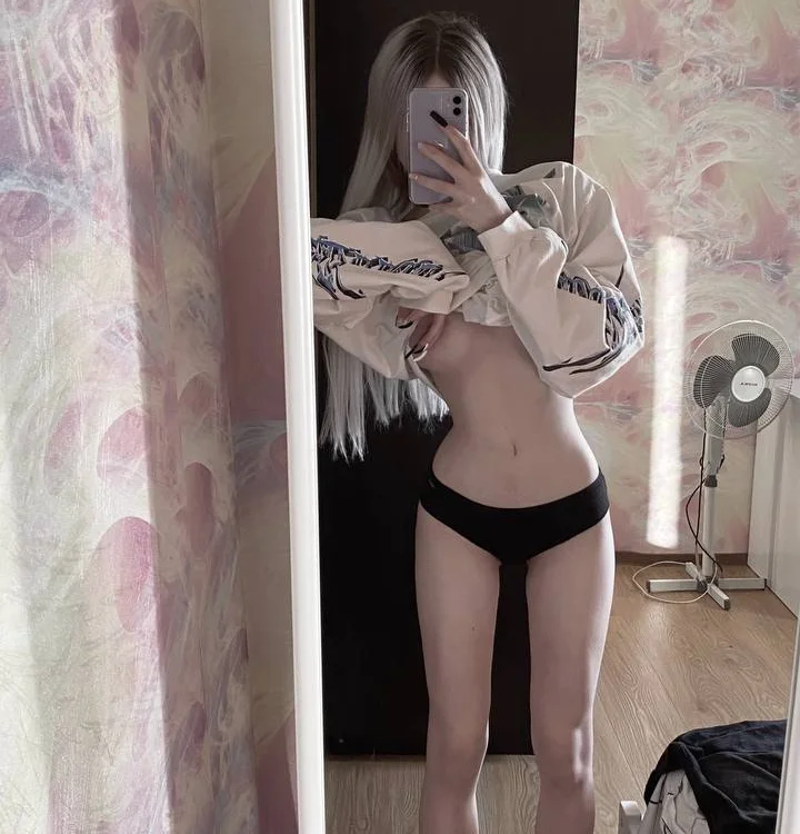 AidaGloshen's Offline XXX Chat