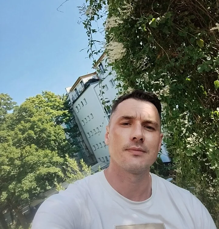 xXIndercentXx's Offline XXX Chat