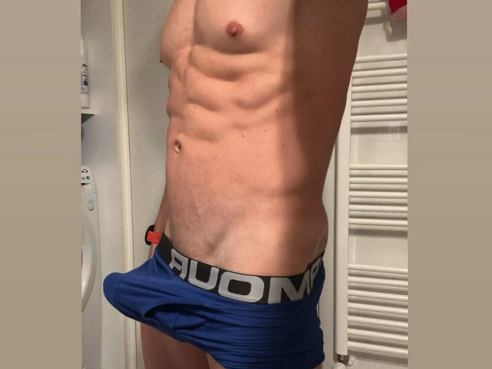 ahmet3154n Offline XXX chat