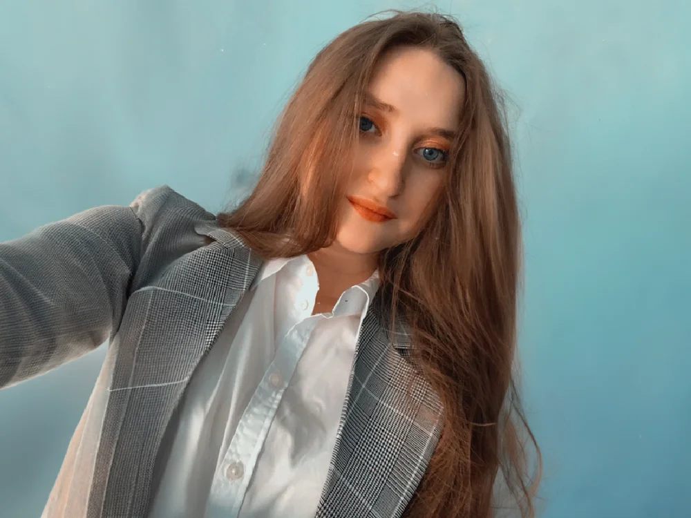 VeronikaXMay's Offline Chat Room