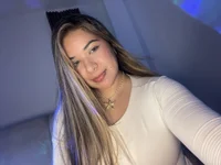alejasc_ লাইভ XXX চ্যাট