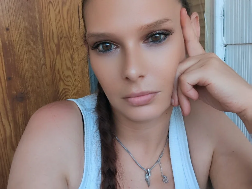 lacedinleather offline chatrum
