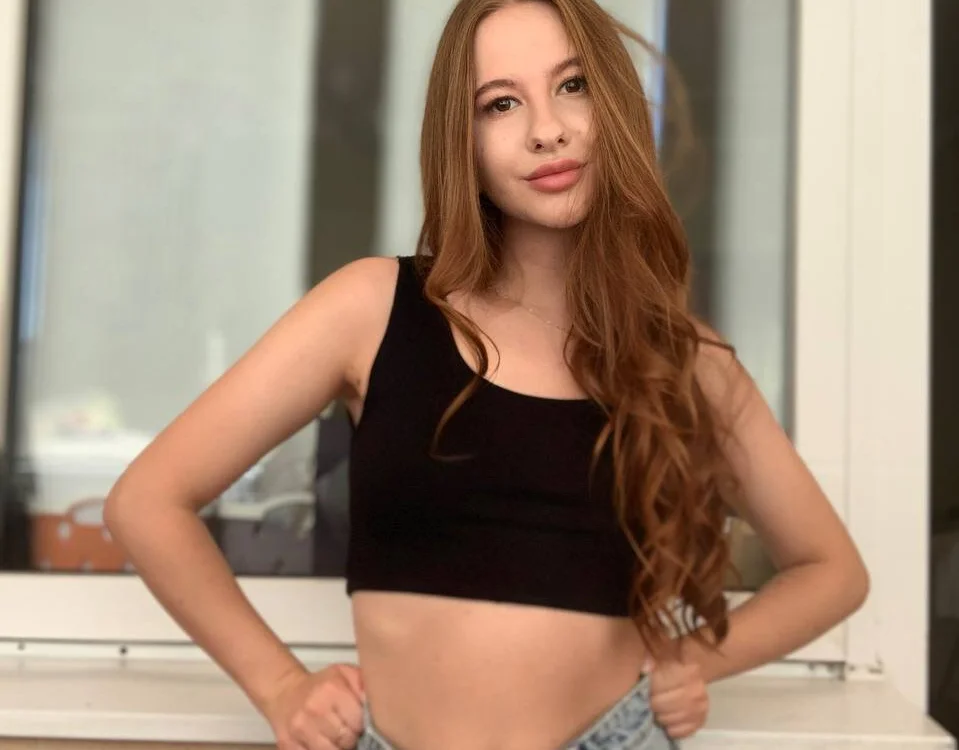 Sandra_Your's Offline XXX Chat