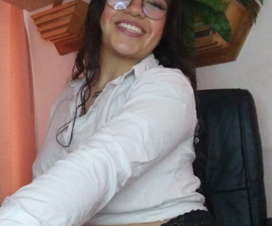 Abigail_Knigth offline chatrum
