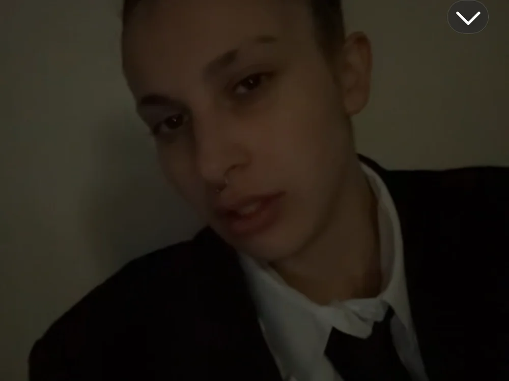 Fallen_Angelx's Offline Chat Room