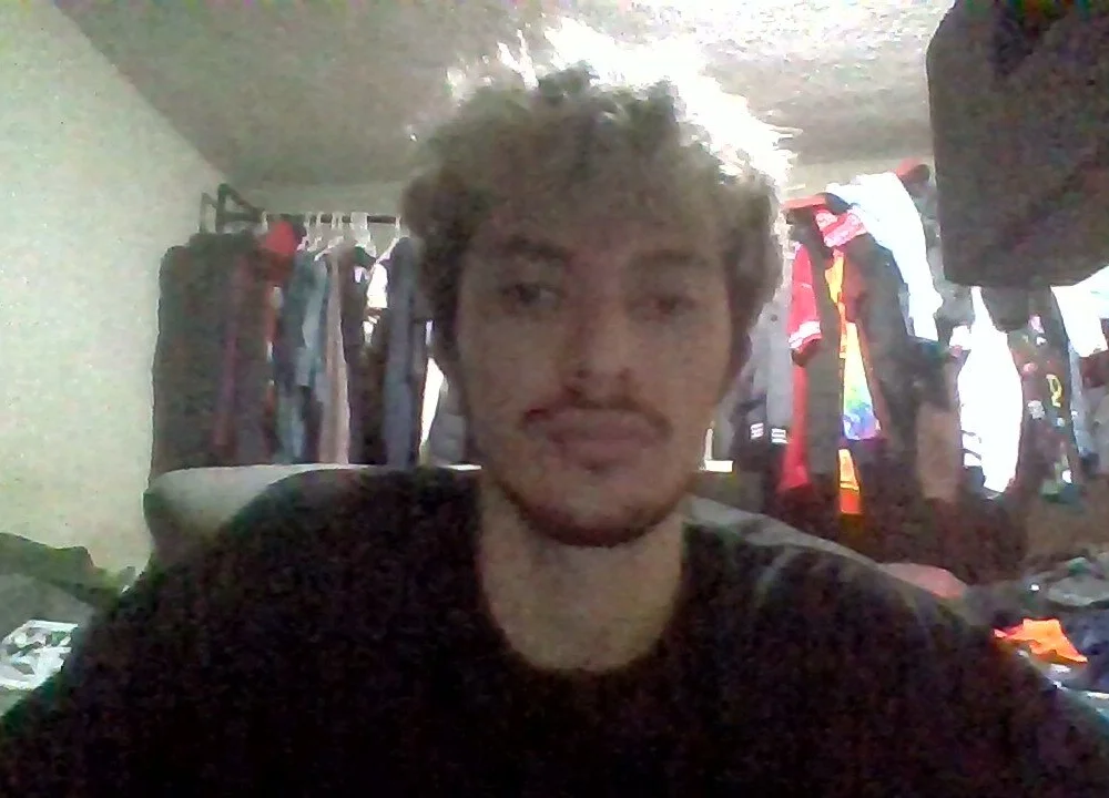 Gabrix444's Offline Chat Room