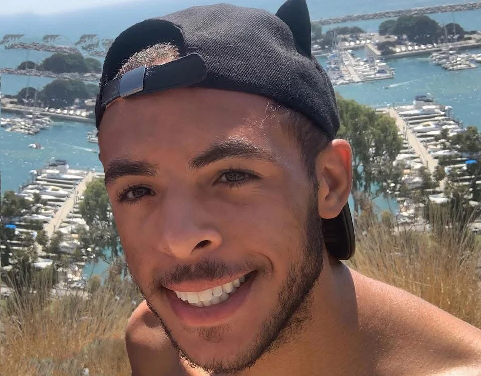 DERTYLAY: συνομιλία ΧΧΧ εκτός σύνδεσης