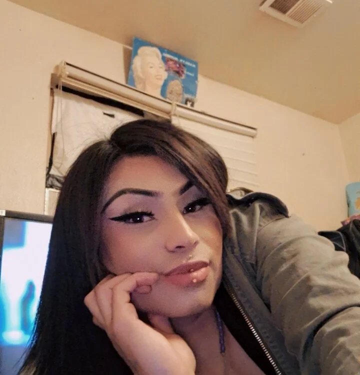 sittin_pretty's Offline Chat Room