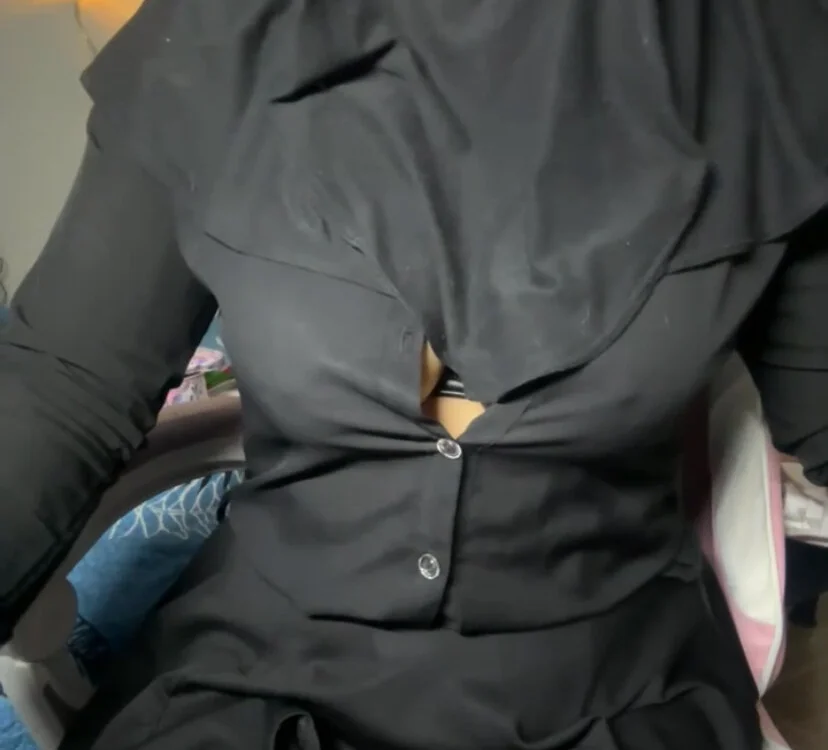 1elegant's Offline Chat Room