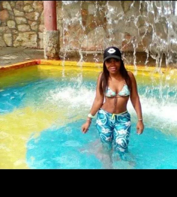 hotbrunettecasandra cam model