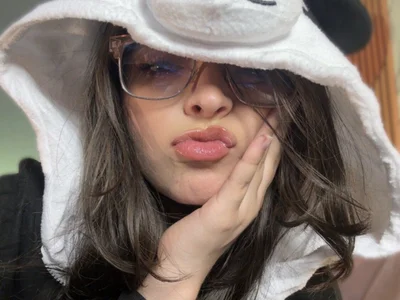 Eva_Macalliter webcam preview
