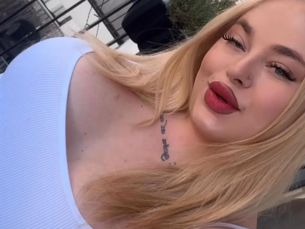 sweetvlada offline XXX-chat