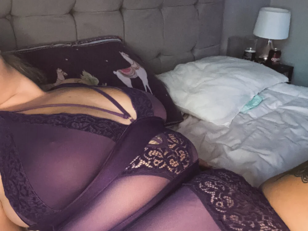 دردشة Curvy_Rosie99 الجنسية دون اتصال