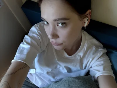 MiraAbey - Girl 