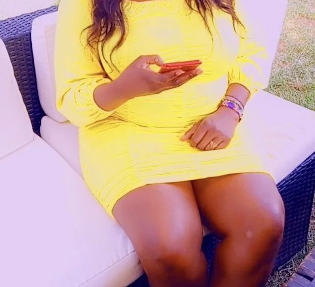 Naughty-sonia2 Offline XXX-chat