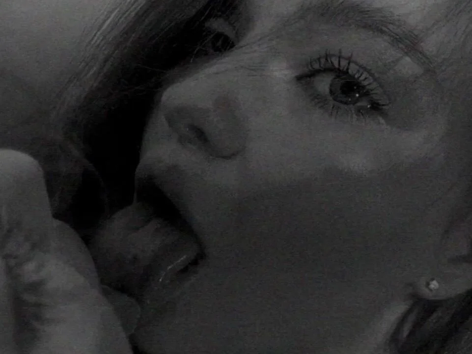 Born_to_Loveee: συνομιλία ΧΧΧ εκτός σύνδεσης