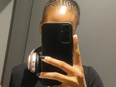 MsParisSmith Offline XXX-Chat