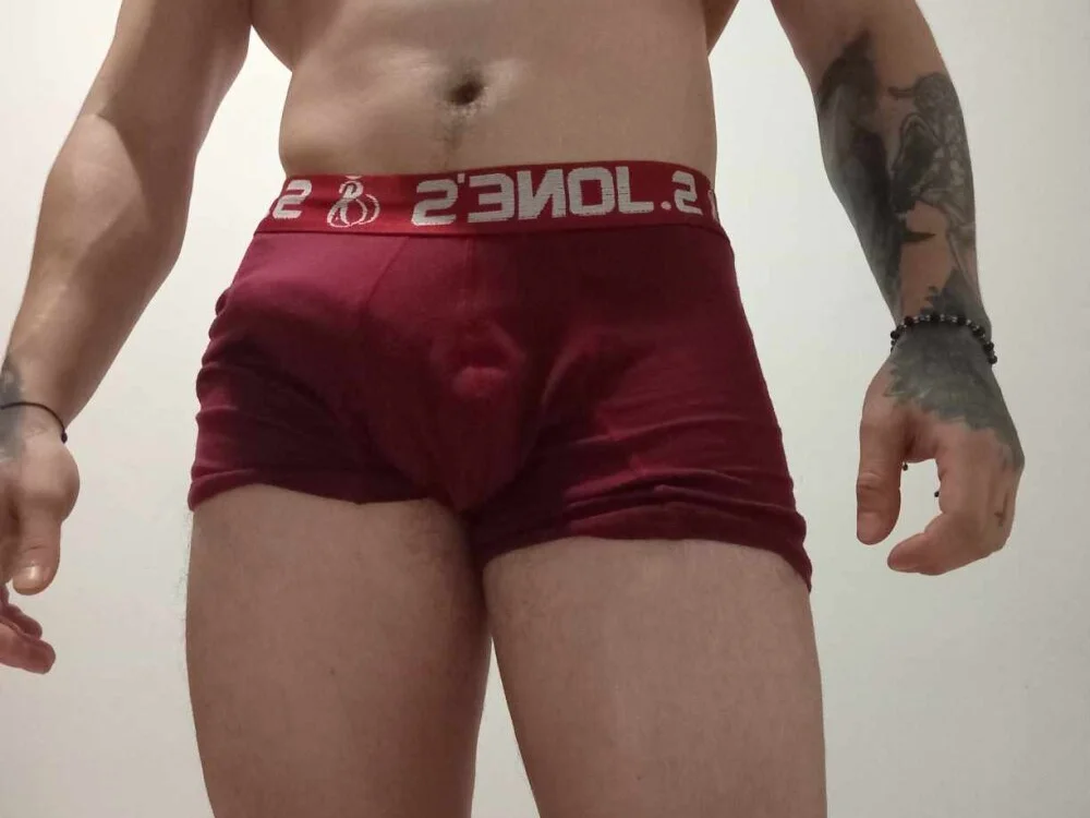 Logan_Roy18's Offline XXX Chat