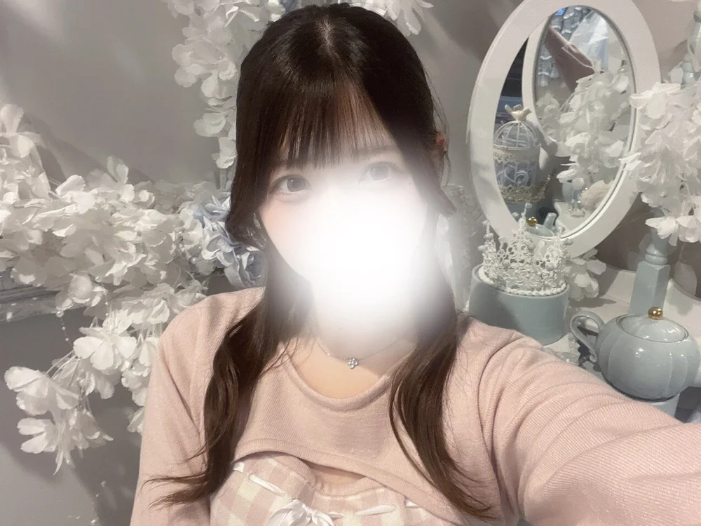 y-u-r-a-33 cam model