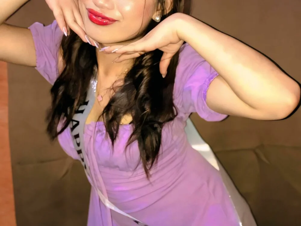 Ur_exquisiterona Chat XXX offline