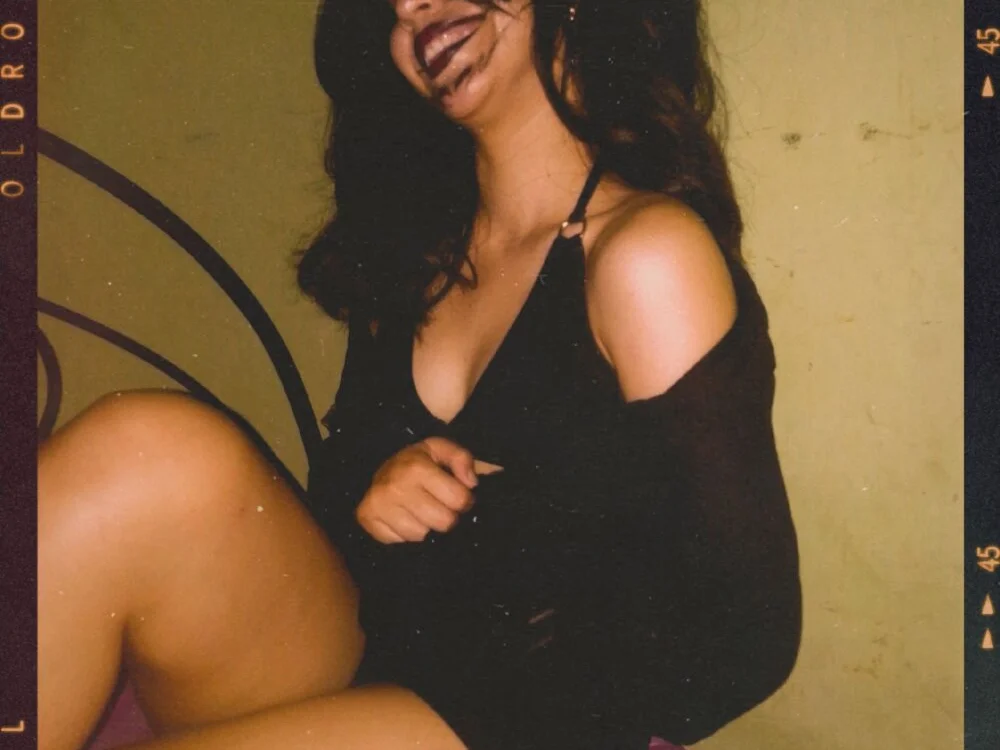 vanesa_Ri's Offline XXX Chat