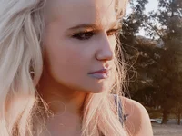 shadowmoon900's webcam live show