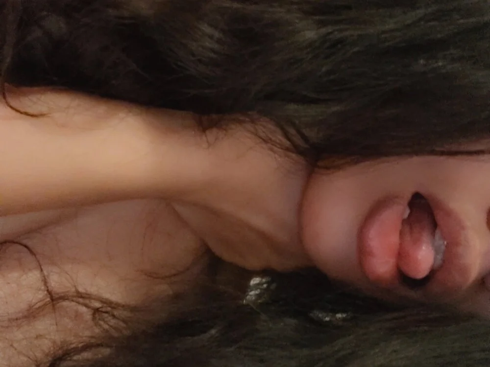 Adrianne18w Obrolan XXX Offline