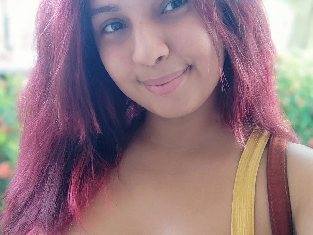 Dafne_linda's Offline XXX Chat