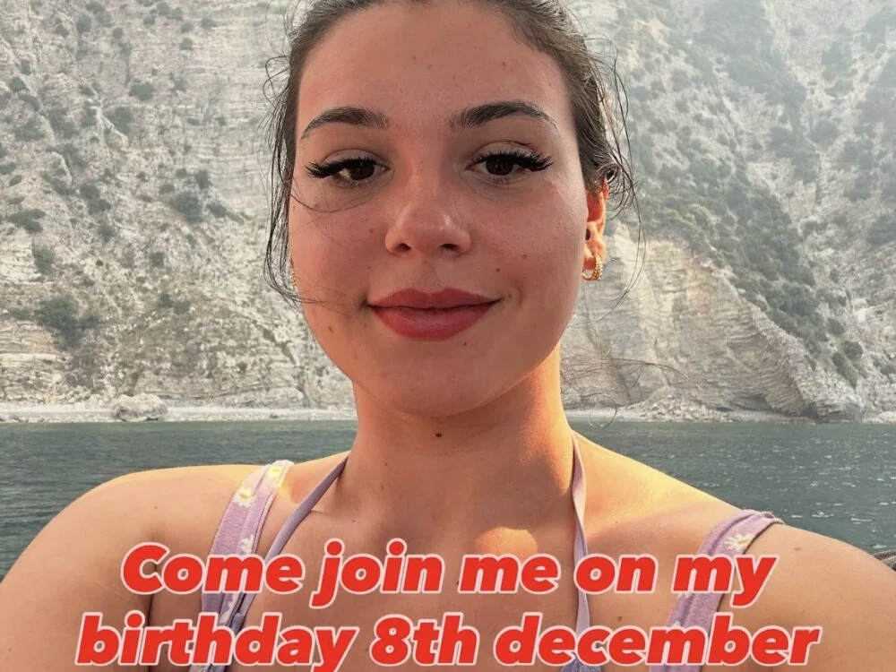 RedAssHottie's Offline XXX Chat