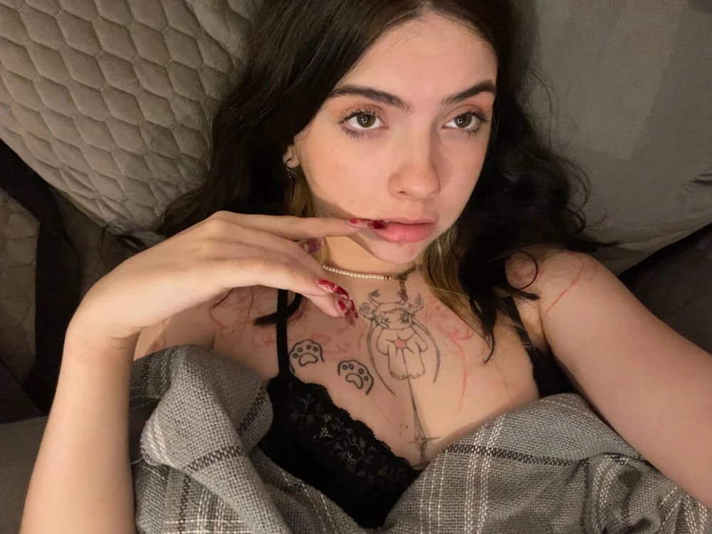 tatamicore's Offline Chat Room