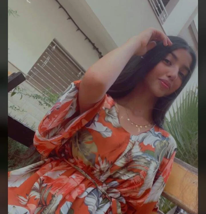 sofia_soso Adlı Modelin Canlı XXX Sohbeti