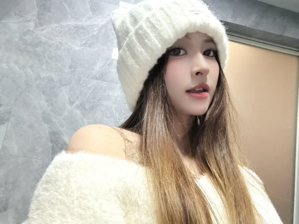 juzi_x's Offline XXX Chat