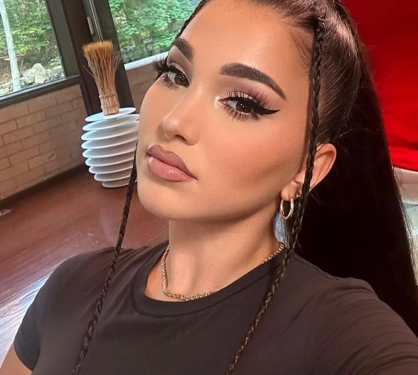 AhlamDesire's Offline XXX Chat