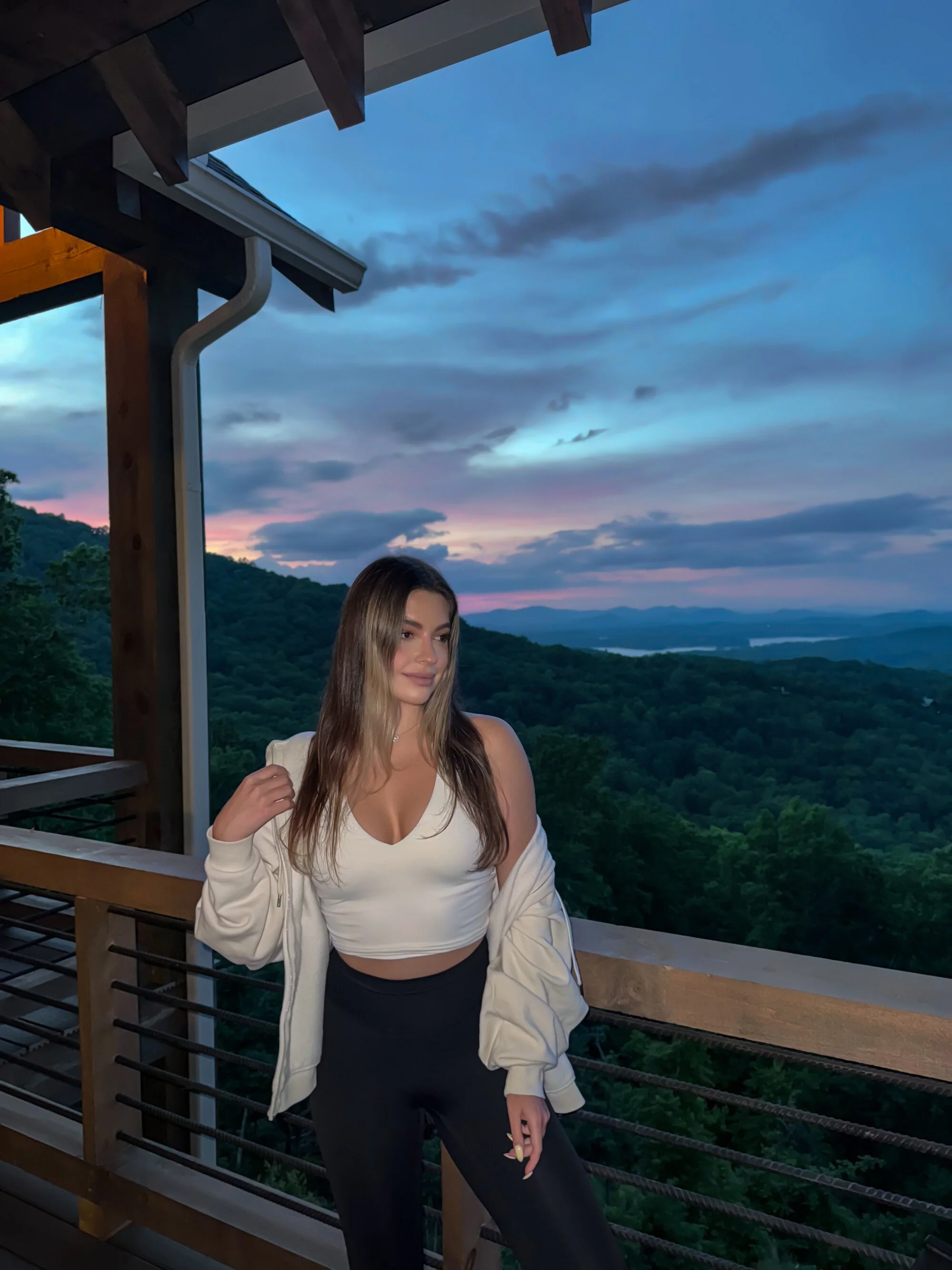 Alleksandra__ cover photo