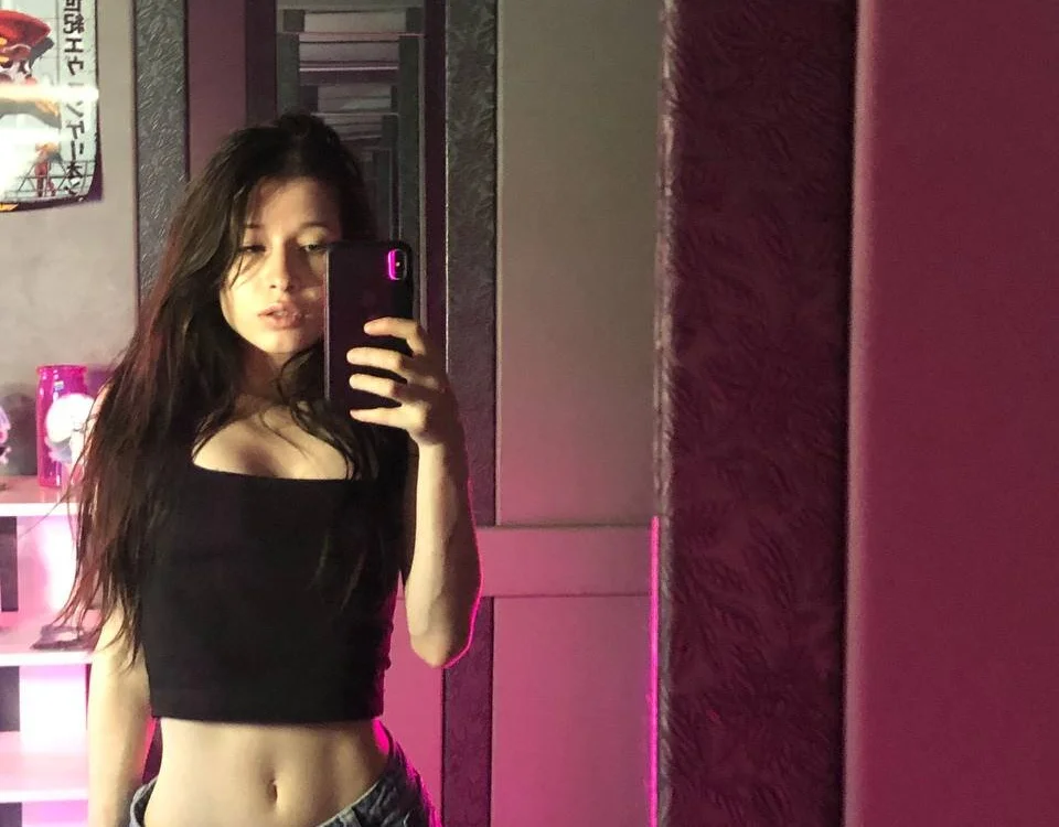 Chat +18 off-line de Arielgrace