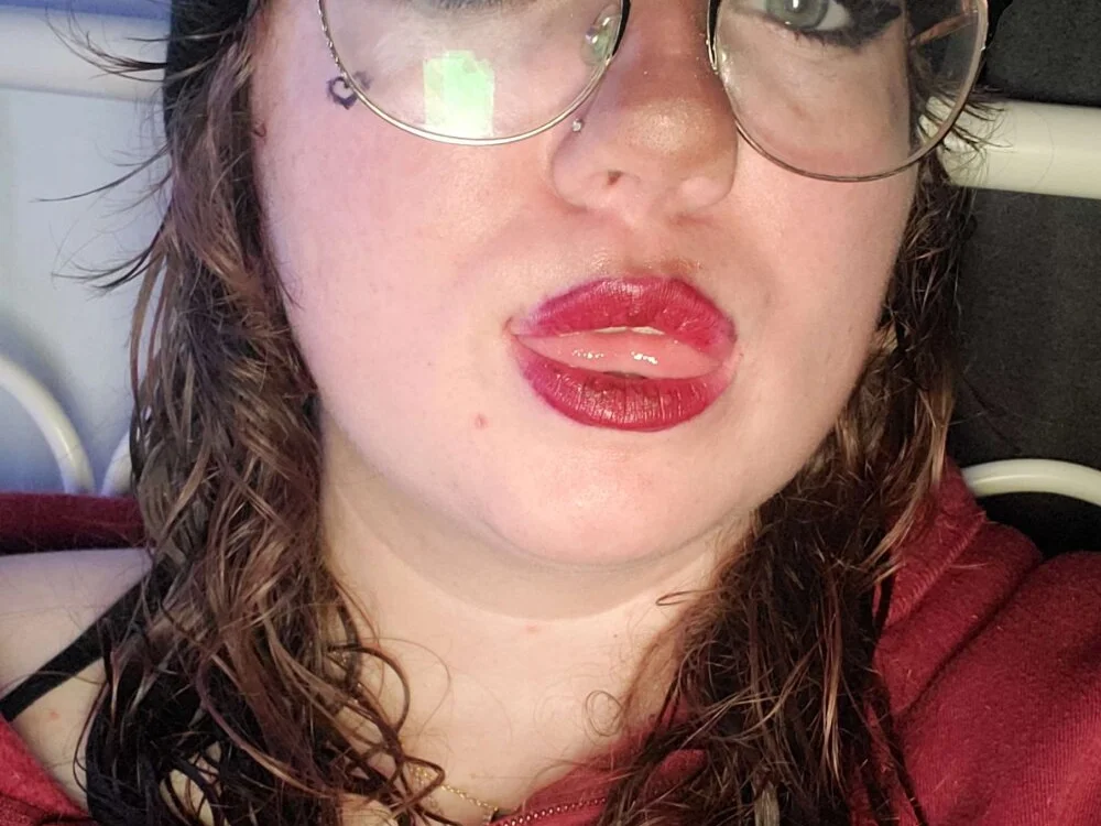 freakyscorpio07 offline XXX-chatje