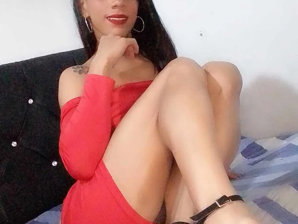 juanblakbigcock Offline XXX Chat