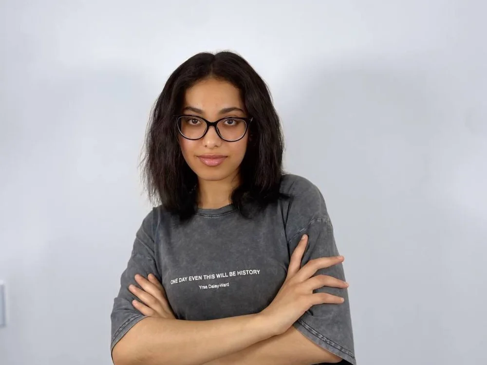 YingDanzy offline chatrum