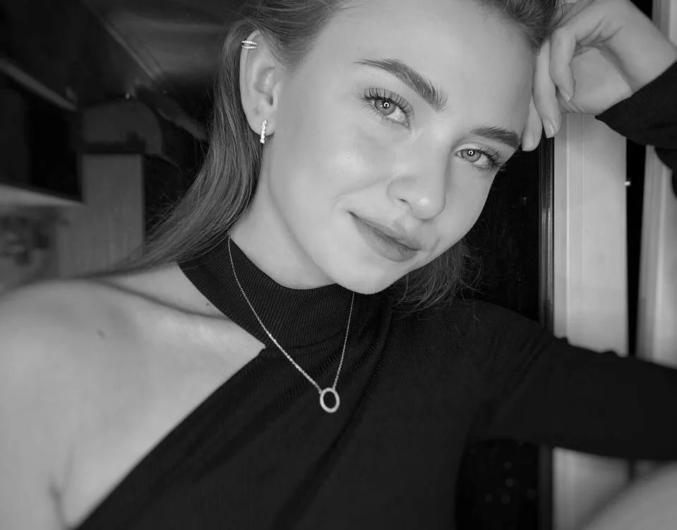 Polly_shyy's Offline XXX Chat