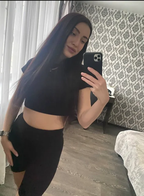 Kelyra 離線 XXX 聊天